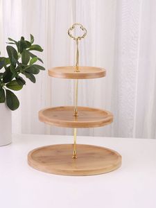 Elegante Soporte de Dos Niveles para Tartas con Platos de Acabado de Madera para Fiestas en Casa y Exhibición de Eventos - Product Image 2
