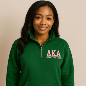 Sudadera AKA con Cierre de Cremallera, Color Verde Kelly, Bordado Rosa, Cuello Alto Simulado, Prenda Personalizada para Hermandades Griegas - Product Image 6