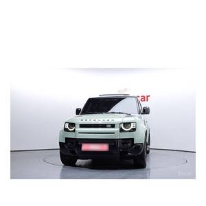 Land Rover Defender 110 D300 75e Anniversaire Novembre 2023 27 886 km Volant à Gauche Diesel Boîte Automatique avec Caméra Arrière - Product Image 3