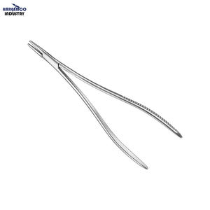 ที่จับเข็มแบบแมนนวล LANGENBECK ยี่ห้อสั่งทำพิเศษ ขนาด 20 ซม. สีเงิน ระดับ Class I 30 ตำแหน่งปากเข็ม ได้รับการรับรองมาตรฐาน CE และ ISO - Product Image 1