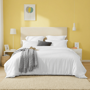 Ensemble de housse de couette respirante en polyester de qualité supérieure, blanc et rose, surdimensionné, 3 pièces, comprenant 1 housse de couette et 2 taies d'oreiller - Product Image 1