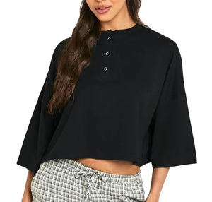Camiseta Corta de Última Moda para Mujer, Color Negro, Cuello Redondo con Botones, Ligera, Talla Grande, Atuendo de Verano para Fiesta - Product Image 1