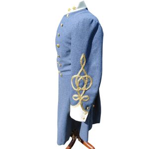 La reconstitución de este uniforme es una reproducción del frac de oficial, con tela de cadete, detalles en blanco y botones de la época de la Guerra Civil. - Product Image 2
