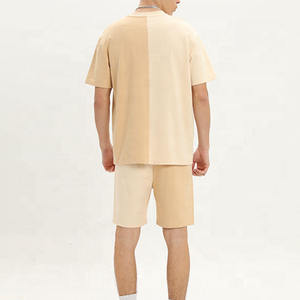 ขายส่งเสื้อผ้าดีไซน์ระบายอากาศได้ดี ราคาถูก ผลิตเสื้อผ้าเปล่าเรียบง่าย ผ้าฝ้าย 100% ชุดเซ็ตขาสั้นผู้ชายแบบสั่งทำได้ - Product Image 5