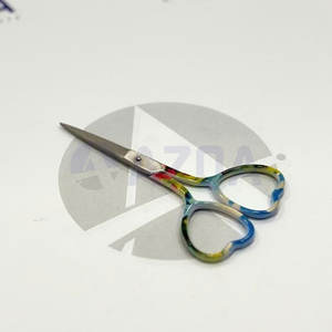 Tijeras de Diseño con Mango en Forma de Corazón Multicolor, Cortador de Hilo de Acero Inoxidable de Precisión para Bordado, Costura y Manualidades - Product Image 6