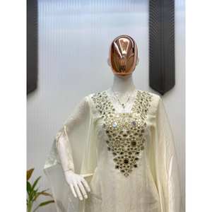 Ensemble de costume haut et bas élégant pour femmes avec vrai miroir pour la fête - Product Image 3