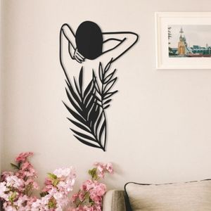 Sculpture murale moderne en métal faite à la main représentant une femme et une feuille pour la décoration intérieure du salon, de l'hôtel, de la chambre à coucher ou du bureau - Product Image 1