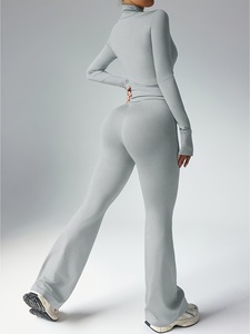 Ensemble de vêtements de sport sans couture de qualité supérieure pour femmes Atlaset, comprenant un legging taille haute, un soutien-gorge de sport et une veste, avec logo personnalisé OEM ODM Private - Product Image 2