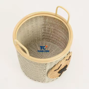 Venta al por mayor cesta de almacenamiento de ratán natural para niños cesta de setas decorativas en color rojo tejido a mano - Product Image 2