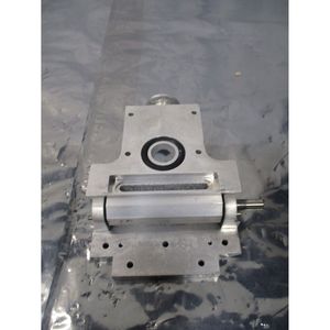 AMAT 0040-09008 AMP FRAME, VACUUM PORT SLIT WIN - อุปกรณ์และอะไหล่เซมิคอนดักเตอร์ระดับโลกที่เชื่อถือได้ - Product Image 1