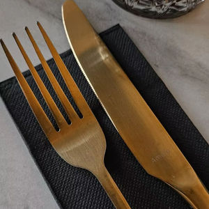 ชุดรับประทานอาหารสไตล์เมดิเตอร์เรเนียนสำหรับโรงแรม งานแต่งงาน ขายส่ง - Product Image 1