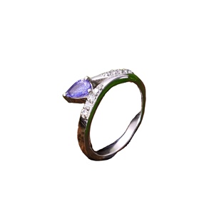 Bague en argent sterling 92.5 faite à la main 2.8 grammes de pierre précieuse de tanzanite bleue naturelle pierre de naissance de décembre bijoux religieux pour femmes - Product Image 1