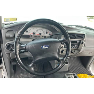 ฟอร์ด เอ็กซ์พลอเรอร์ สปอร์ต แทรค เอ็กซ์แอลเอส 4x4 ปี 2005 - Product Image 2