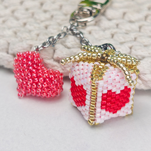 Set de Decoración para Llaveros con Cuentas y Bordados, Caja de Regalo en Forma de Corazón de Plástico Hecha a Mano, para el Día de San Valentín, para Hacer Joyería - Product Image 3