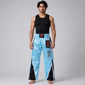 Pantalon de kick-boxing confortable, conçu avec un tissu doux, des coutures renforcées et une performance athlétique fiable. - Product Image 1