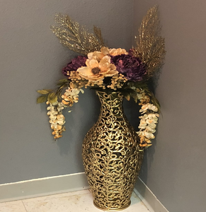 Luxury white ceramic <b>vases</b> with intricate gold floral patterns. Elegant home decor <b>set</b>. Available at wholesale prices. - Product Image 4