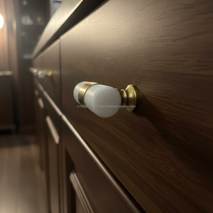 Bouton en marbre blanc AG Elements avec bande en laiton |   Poignée de meuble cylindrique durable antirouille pour tiroirs de cuisine et de chambre - Product Image 5