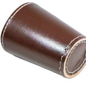 Conception OEM, vente en gros, haute qualité, gobelet à dés moulé sur mesure en cuir véritable 100% fait main, ceintures en velours bleu doux - Product Image 5