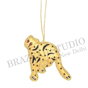 Brazeal Studio - Ornements de Noël personnalisés faits à la main en velours satiné écologique, brodés de perles, fils dorés, fabrication artisanale - Product Image 4