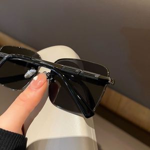 Nouvelles Lunettes de Soleil Tendance Irrégulières, Lunettes de Soleil Surdimensionnées Élégantes à Monture Métallique pour Hommes - Product Image 3