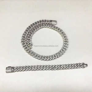 Collar de Plata de Ley 925 Plateada con Cadena Cubana y Diamante Moissanita VVS Engastado en Bisel, Certificado IGI, de Moda, Regalo para Hombre - Product Image 4