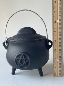 Caldero de Hierro Fundido Negro con Tapa y Asa, Quemador de Incienso de Tres Patas, Olla de Aromaterapia para Decoración Rituales - Product Image 3
