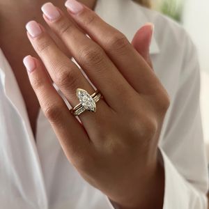 Bague de fiançailles délicate UNIQUE avec diamant de laboratoire marquise de 2 carats, demi-sertie, en or jaune 14 carats, certifiée IGI - Product Image 1