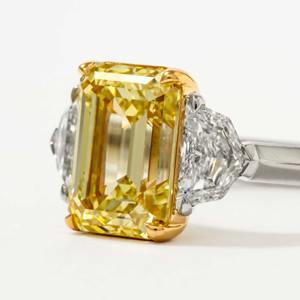 Bague de fiançailles en or blanc 14 carats avec diamant de laboratoire jaune fantaisie taille émeraude de 3,50 carats VS2, certifié IGI, 4g - Product Image 2