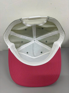 Casquette Snapback à 5 Panneaux en Coton et Nylon, Bicolore, avec Logo Ajustable, Confortable, Classique, Quatre Saisons, Fabriquée en Usine au Vietnam - Product Image 4