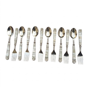 Ensemble de couverts en nacre, acier inoxydable, faits à la main, avec manche en nacre de qualité supérieure, pour mariage royal - Product Image 1