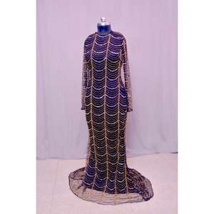 Robe de soirée brodée pour femmes, travail de broderie Zari lourd, tenue de fête, mariage, robe ethnique, provenant d'un fournisseur indien. - Product Image 1