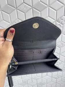 Cartera de Mujer de Cuero Genuino de Alta Calidad, Hecha a Mano, con Diseño de Cuadros Blancos, Estilo Vintage, para Teléfono - Product Image 6