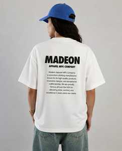 เสื้อยืดผู้ชายลำลองสีขาวลายกราฟิก สตรีทแวร์ ทรงโอเวอร์ไซส์ สวมใส่สบาย - Product Image 4
