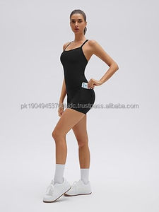 Conjuntos Deportivos de 2 Piezas para Mujer, Shorts de Cintura Alta con Bolsillos, Top Deportivo con Sujetador Incorporado, Cuello en V, Transpirable, Antibacterial - Product Image 4