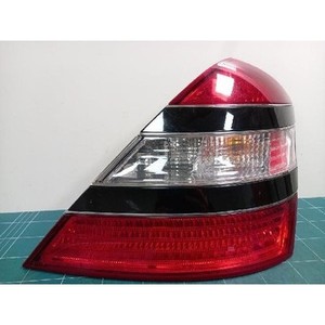 ไฟท้ายขวามือสองสำหรับรถ S-class รุ่น A2218200464 - Product Image 2