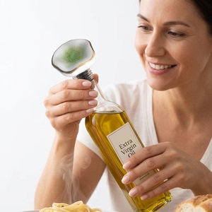 Glass Bottle Stopper With Green Art Design For <b>Wine</b> Sealing - Product Image 4