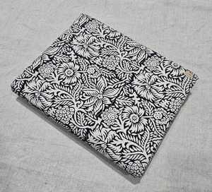 Tela estampada a mano, tela india estampada a bloques, tela de algodón suave y ligera, lista para exportación a granel, precio al por mayor. - Product Image 1