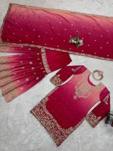 Precio al por mayor Heavy Chinon con codificación interna y secuencia con Pearl Work & Fancy Lace Front and Back Ambos lados funcionan en traje - Product Image 2