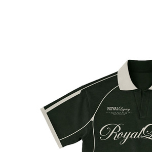 รอยัลเลกาซีเสื้อเชิ้ตคอเต่าแขนสั้นสีดำสำหรับผู้ชาย แต่งขอบตัดกัน ทรงปกติ พิมพ์ลายตัวอักษร ดีไซน์เป็นทางการ ผ้าฝ้าย 100% - Product Image 4