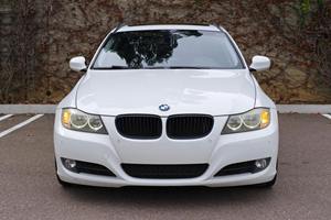 2011 B-M-W 328-i S-p-o-r-t-s W-a-g-o-n - Product Image 2