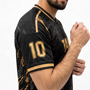 Ensemble de maillots de football personnalisés Team 10, noir et or, sublimés, col rond, manches courtes, tissu respirant en polyester, uniformes - Product Image 4