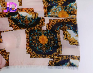 Nuevo diseño de gasa blusa tela patrón personalizado poliéster gradiente Color Digital impreso tela para vestido de mujer - Product Image 4
