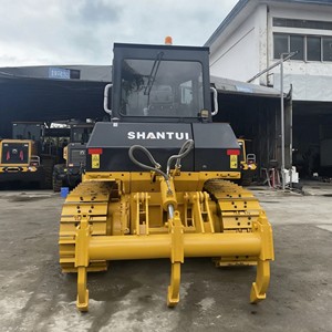 Bulldozer pequeño de cadenas Shantui SD13 de 130 hp de alto rendimiento y confiable para sitios de construcción estrechos. - Product Image 6