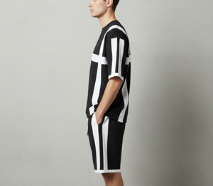 Conjunto de Camiseta y Pantalones Cortos de Algodón Oversize para Hombre, con Logotipo Personalizado, Diseño Gráfico Vintage, Bolsillo con Cordón Ajustable, Estilo Único Vintage - Product Image 2