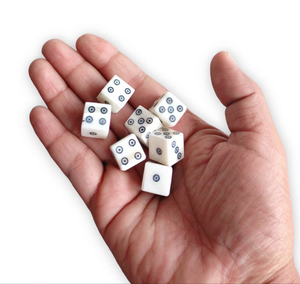 Dés de jeu cubiques en os de buffle blanc poli, faits à la main, de haute qualité, design personnalisable, caractéristiques écologiques, emballage personnalisé - Product Image 3