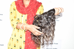 Extensiones de Cabello Humano para Mujer, 100% Cabello Indio Virgen, Frontal 13*4, Ondulado, Ondas Profundas Sueltas, Cutícula Alineada, Venta al Por Mayor, Sin Procesar - Product Image 2