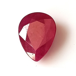 Pierre précieuse naturelle en rubis africain de 4,65 carats, taille poire, facettée, non montée - Product Image 4