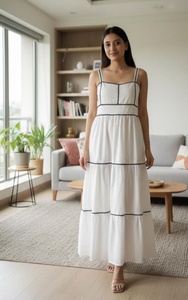 Robe longue maxi bohème blanche en coton pour femme, imprimé cachemire en polyester, à fines bretelles, col en V, fabriquée par le fabricant - Product Image 5