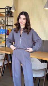 ชุดเซ็ตแจ็คเก็ตซิปสีใหม่ประจำปี 2025 สำหรับผู้หญิง คอลเลคชั่น Fall Drop ชุดออกกำลังกาย 2 ชิ้น ชุดเลกกิ้งโยคะ ฟิตเนส กีฬา - Product Image 3