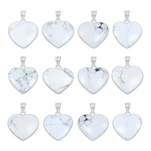 จี้รูปหัวใจทำมือประดับด้วยหินฮาวไลท์ ดีไซน์หรูหรา โรแมนติก คุณภาพพรีเมียม เหมาะเป็นของขวัญแต่งงานสำหรับทุกเพศทุกวัย พร้อมตะขอทอง - Product Image 1